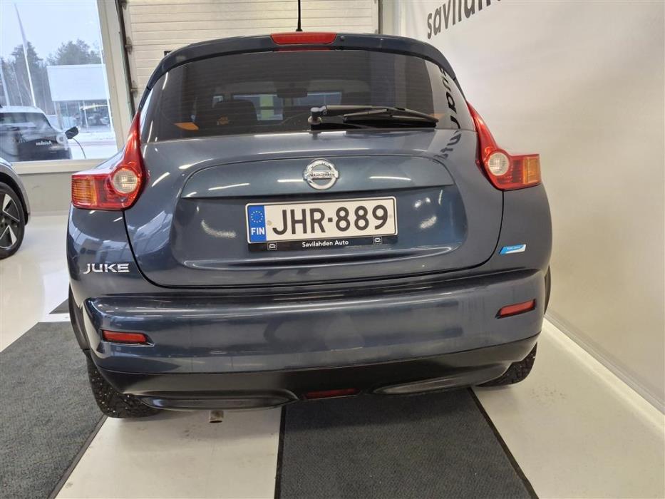 NISSAN Juke 2011