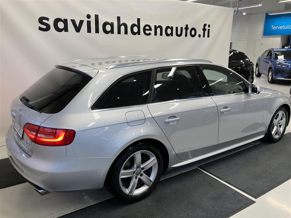 AUDI A4 2012