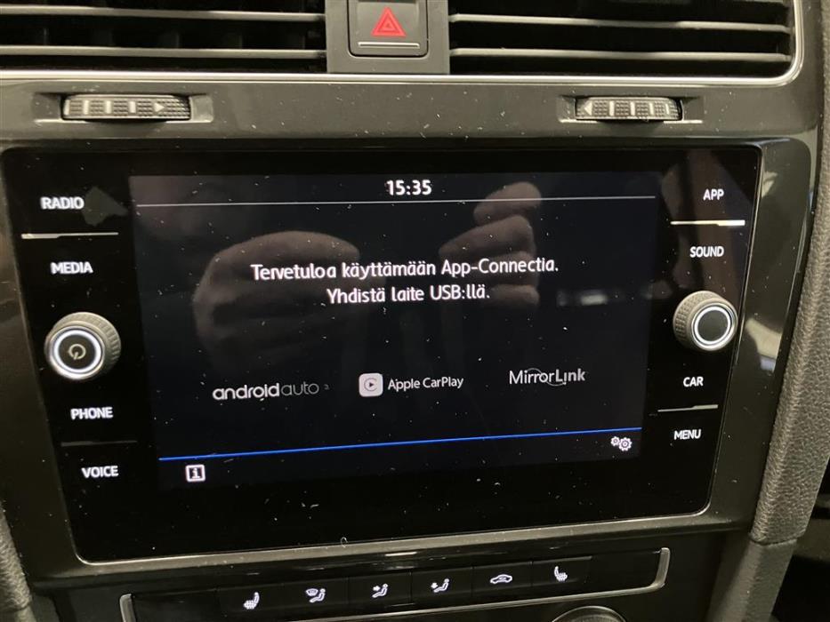 VOLKSWAGEN Golf 2018