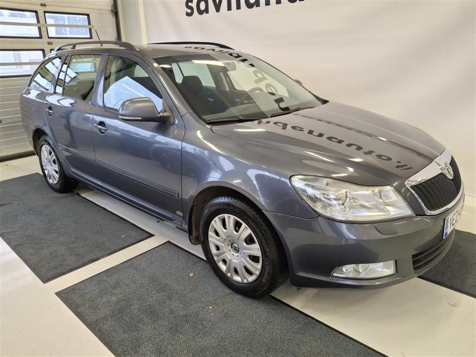SKODA Octavia 2011