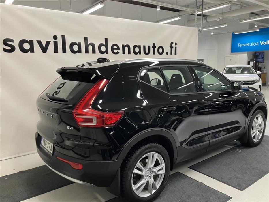 VOLVO XC40 2021