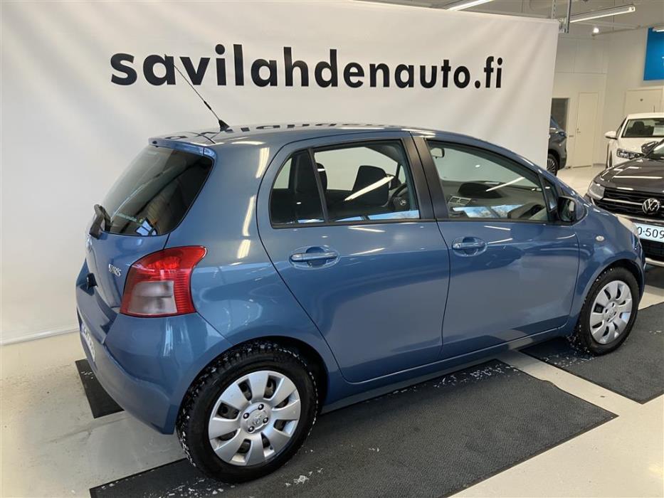 TOYOTA Yaris 2006