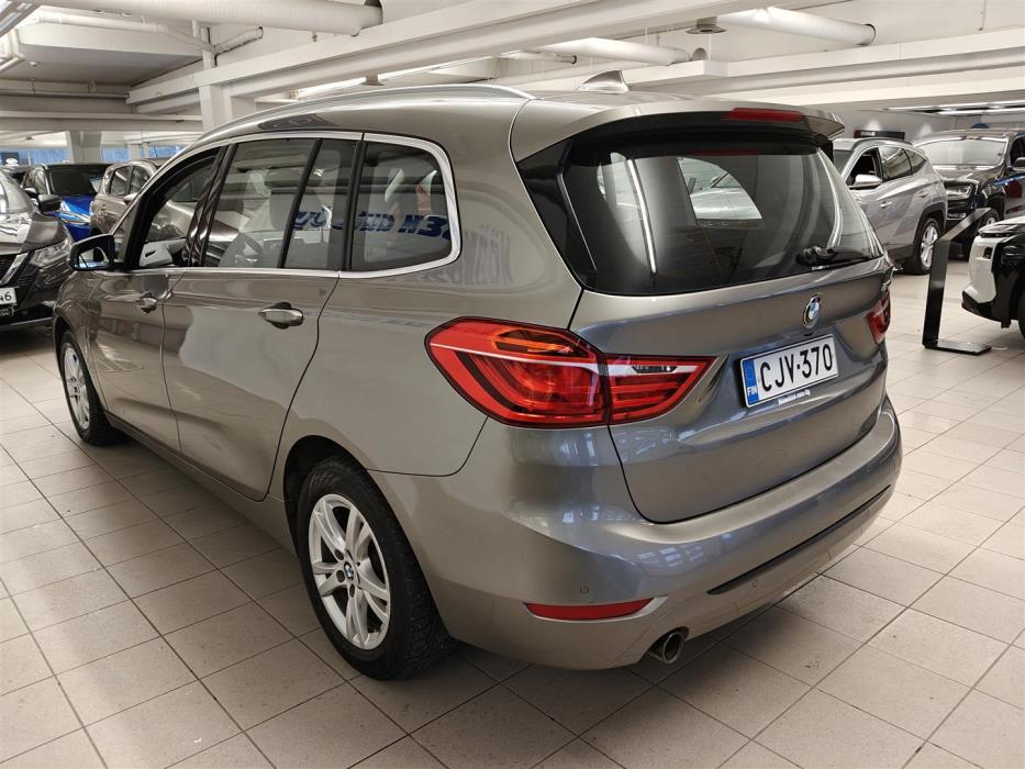 BMW 218 2015