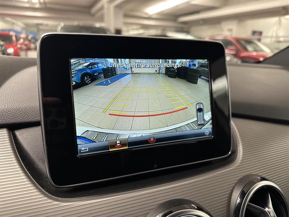 Mercedes-Benz B 2015