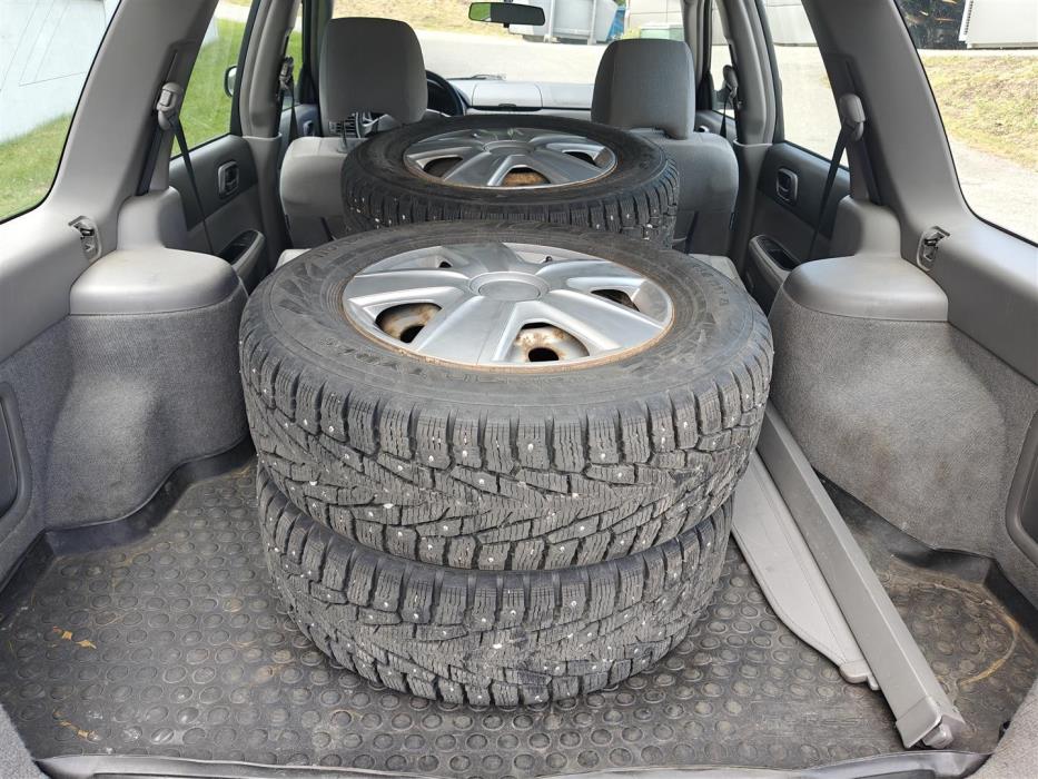 Subaru Forester 2004