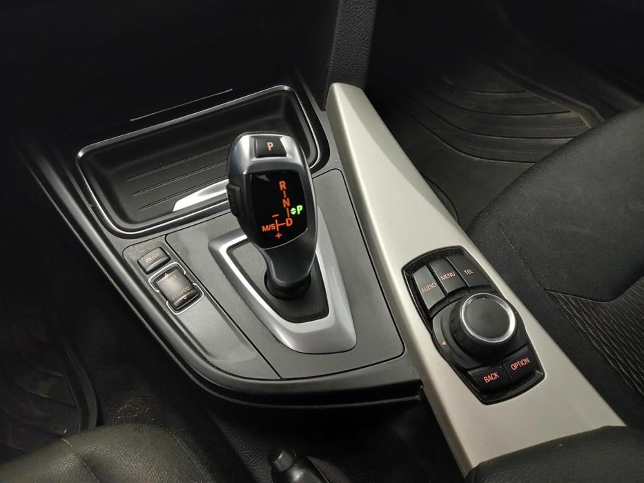 BMW 320 2013