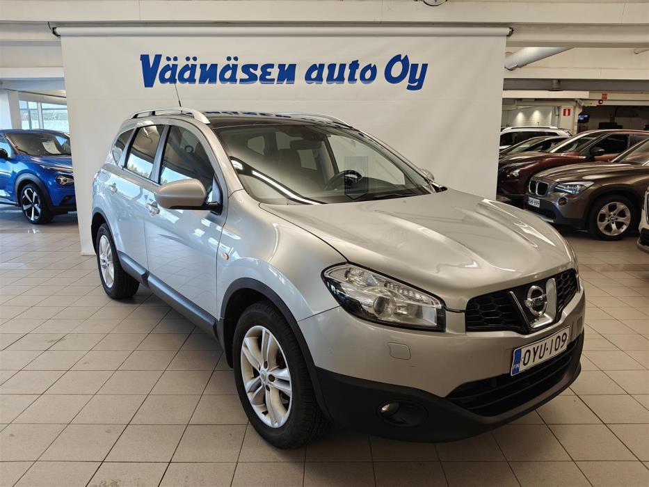 Nissan Qashqai+2 2011