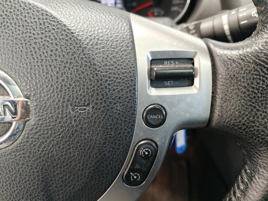 Nissan Qashqai+2 2011