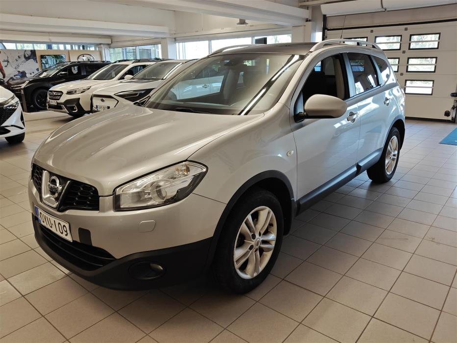 Nissan Qashqai+2 2011