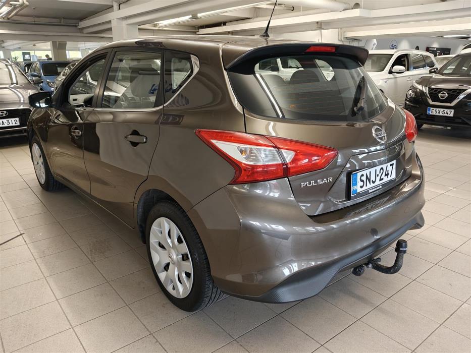 Nissan Pulsar 2015