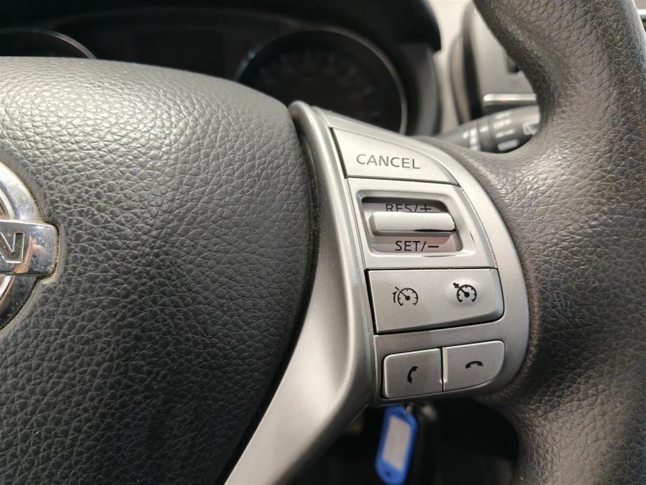 Nissan Pulsar 2015