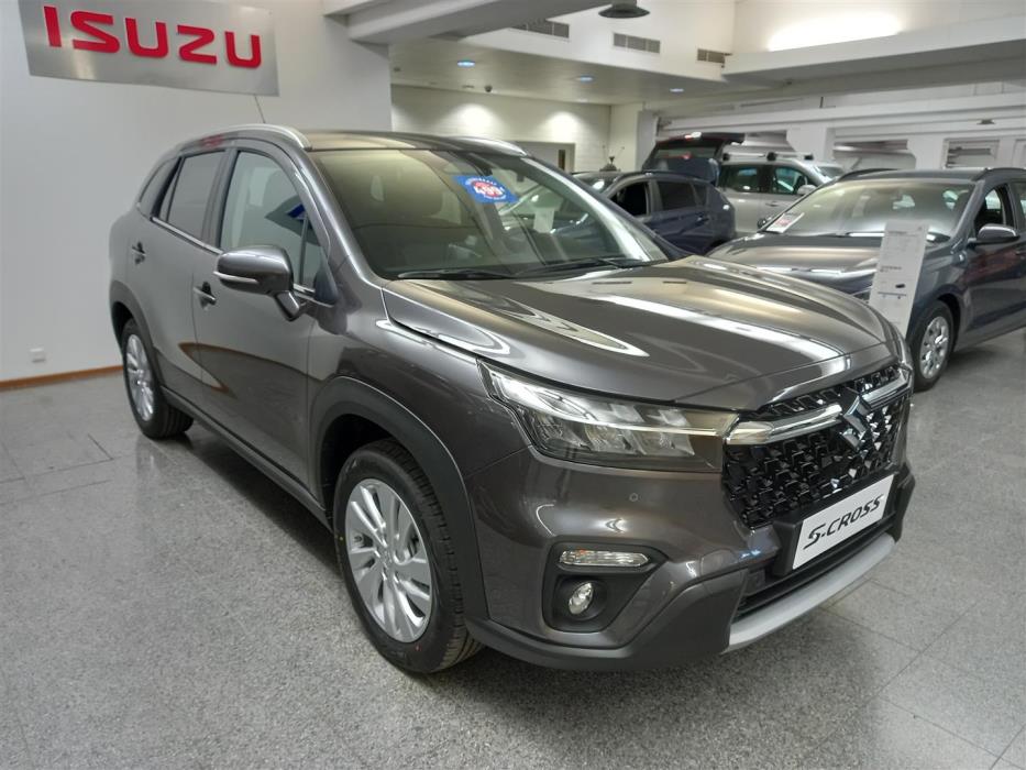 Suzuki S-Cross 2025