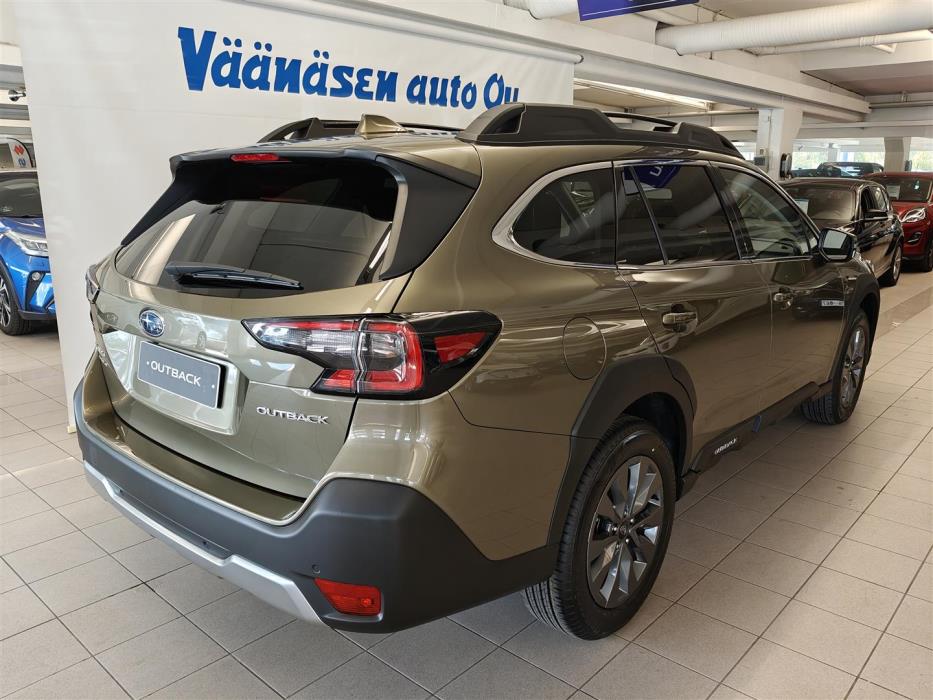 Subaru Outback 2025