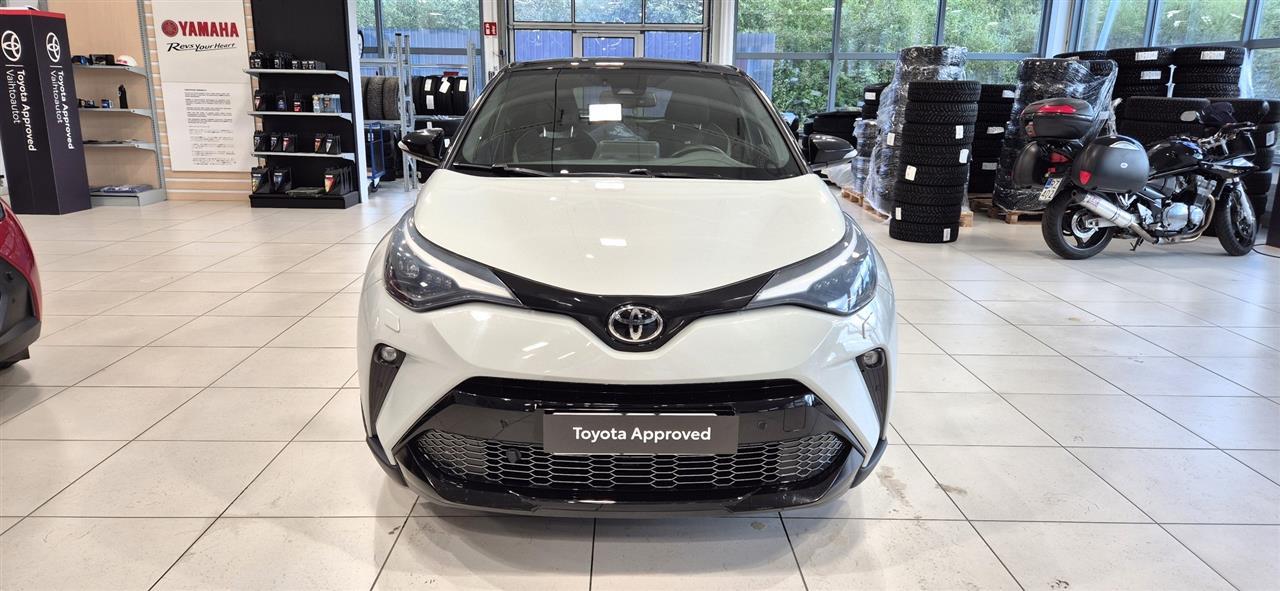 TOYOTA C-HR 2021