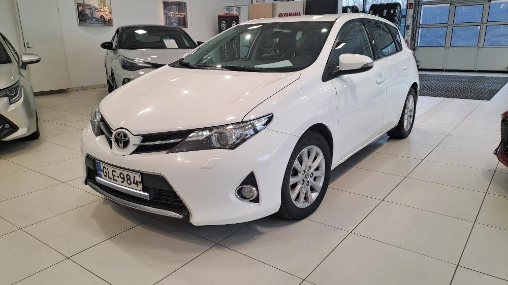 Toyota Auris 2014