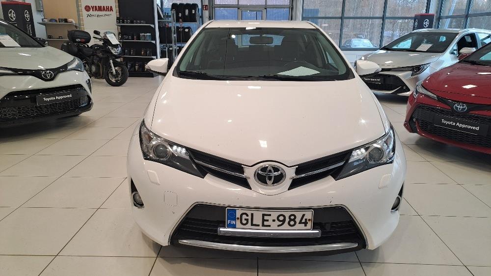 Toyota Auris 2014
