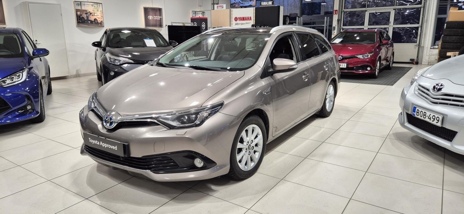TOYOTA AURIS 2015