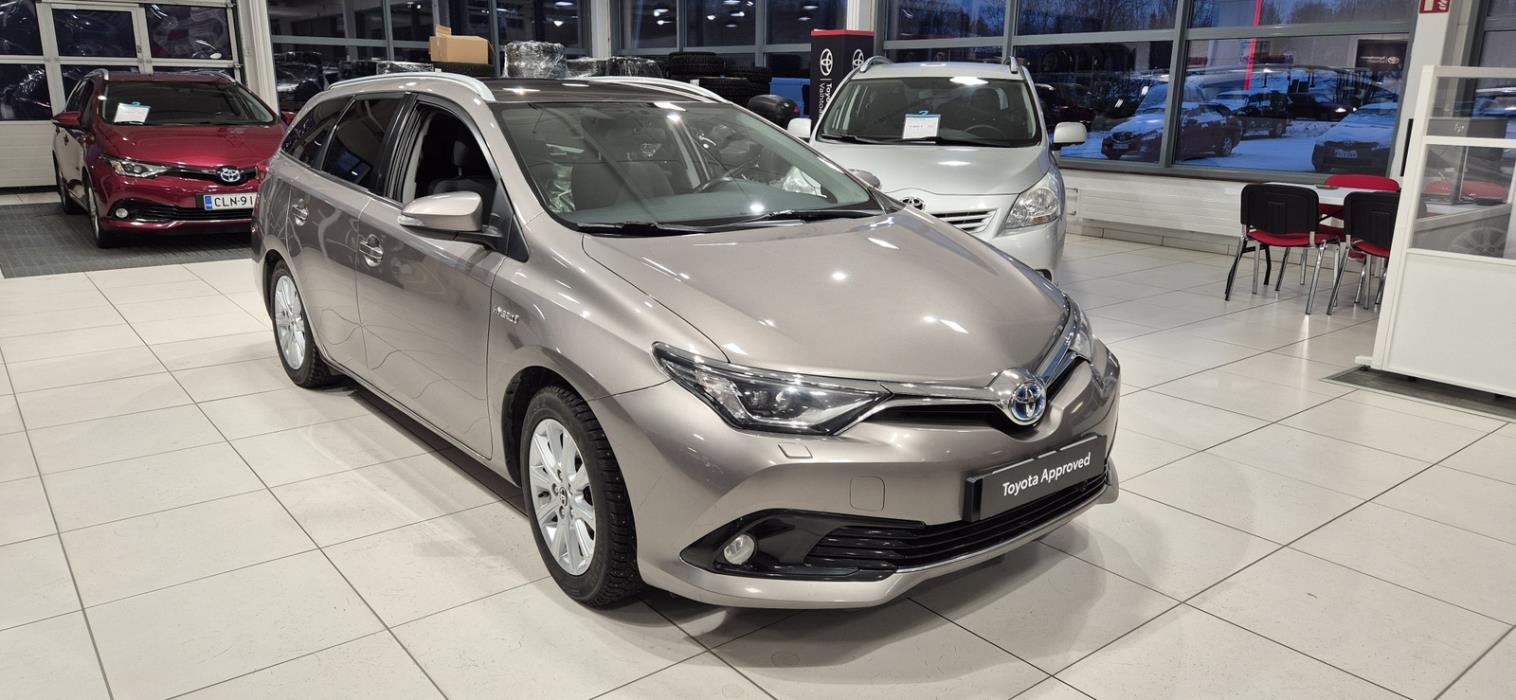 TOYOTA AURIS 2015