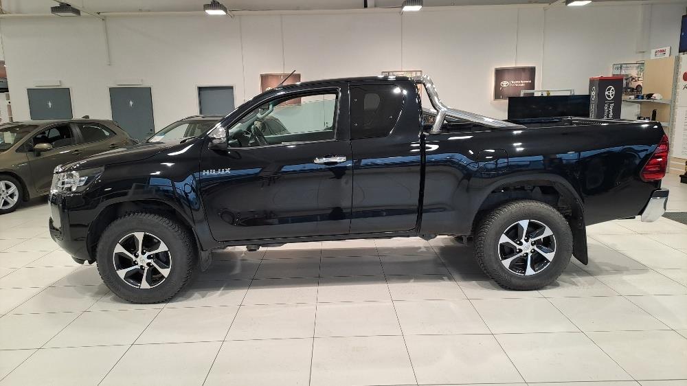 TOYOTA HILUX 2021