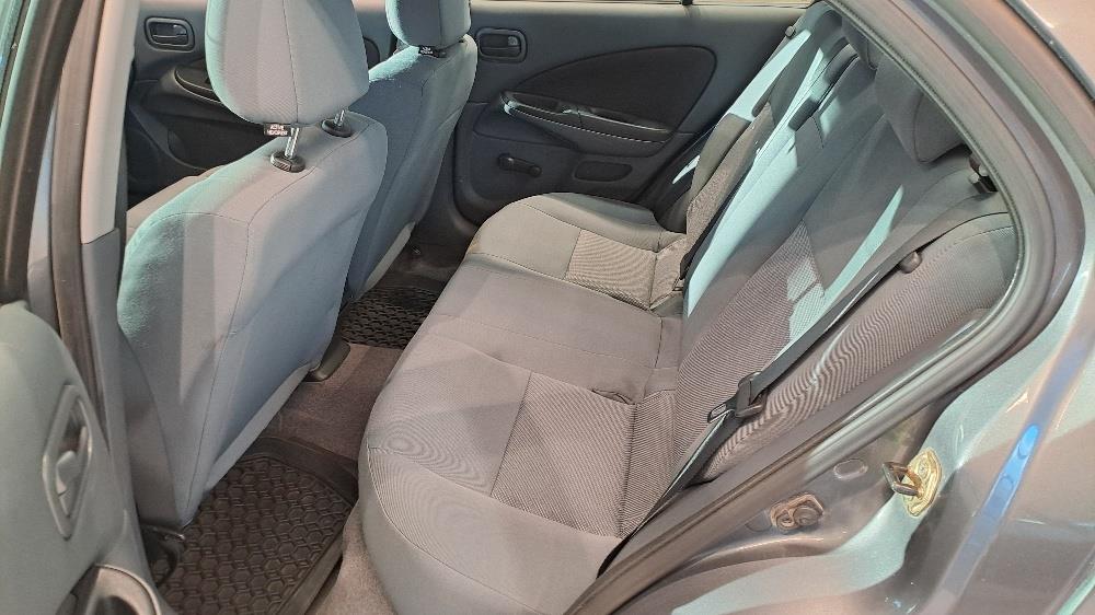 Nissan Almera 2006