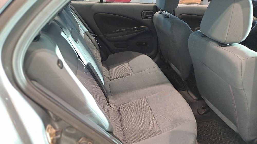 Nissan Almera 2006
