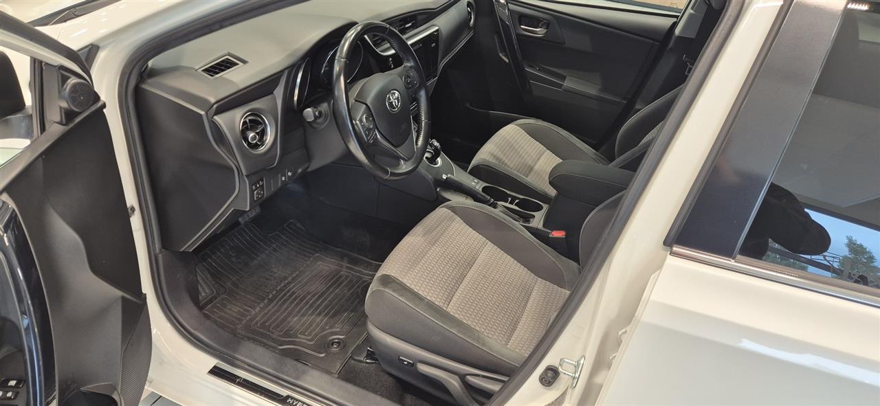 Toyota Auris 2017