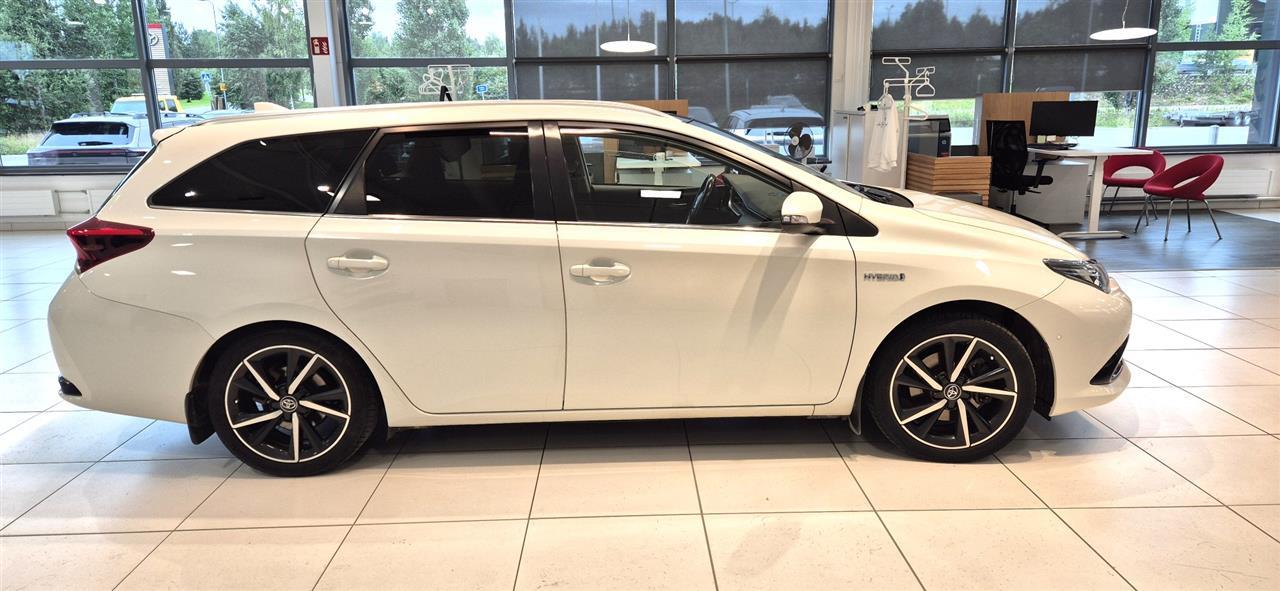 Toyota Auris 2017