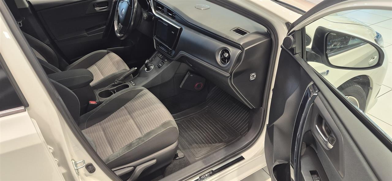 Toyota Auris 2017