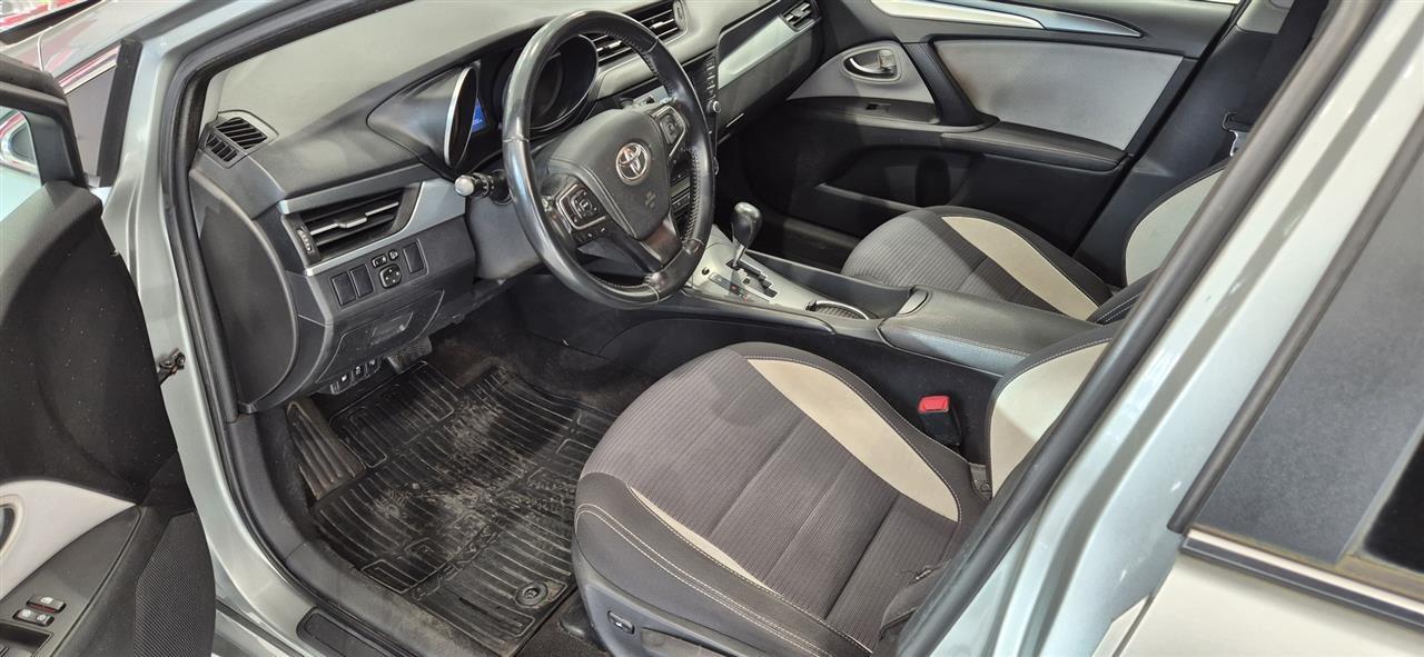Toyota Avensis 2017