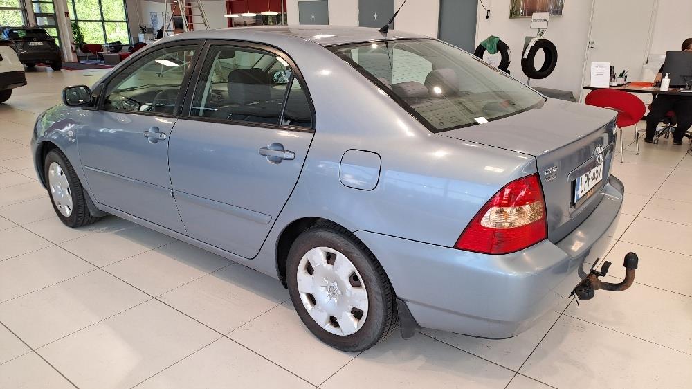 Toyota Corolla 2003