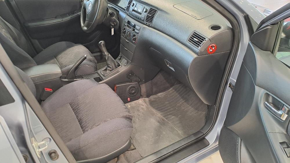 Toyota Corolla 2003