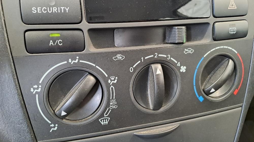 Toyota Corolla 2003