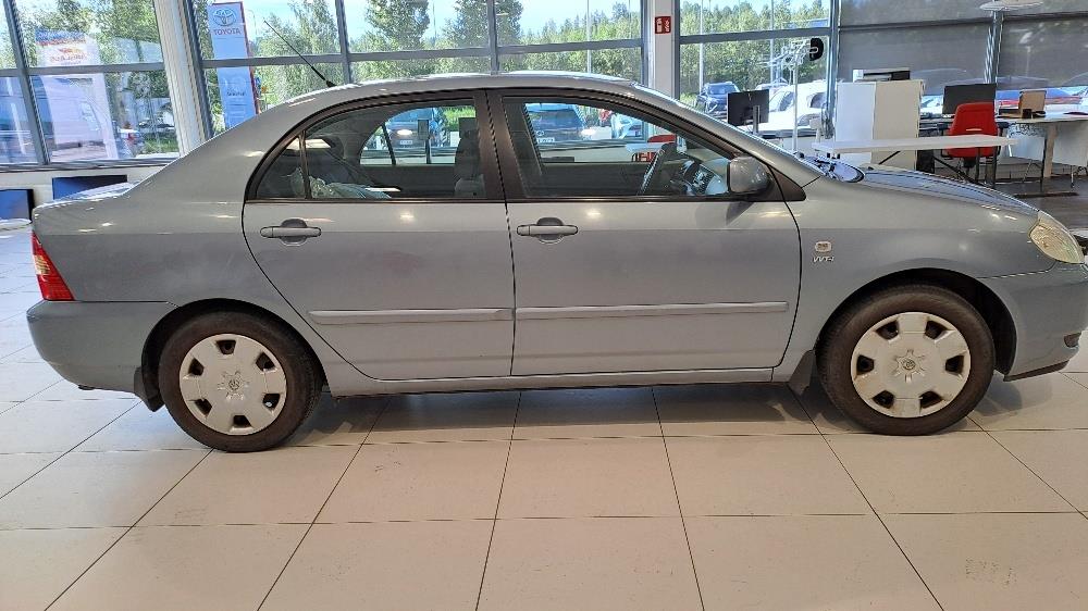 Toyota Corolla 2003
