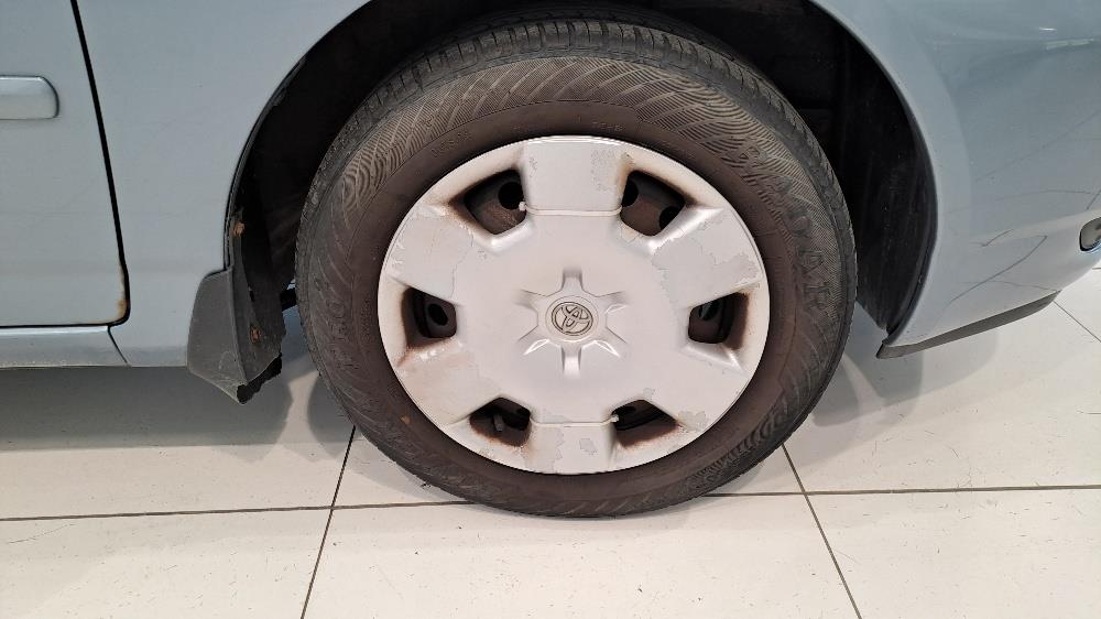 Toyota Corolla 2003