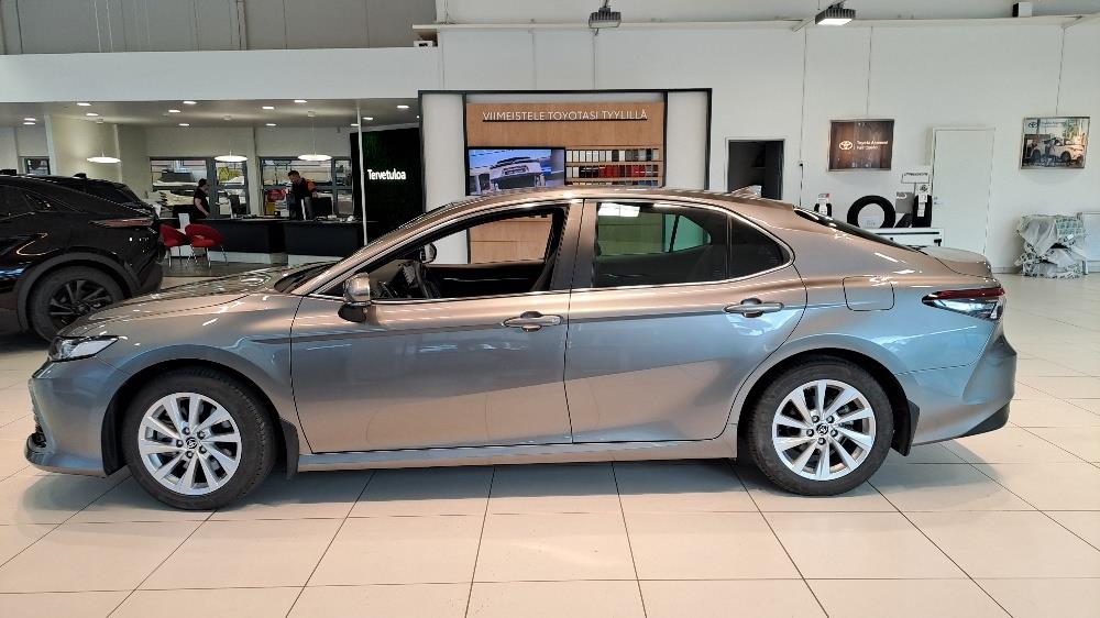 Toyota Camry 2023