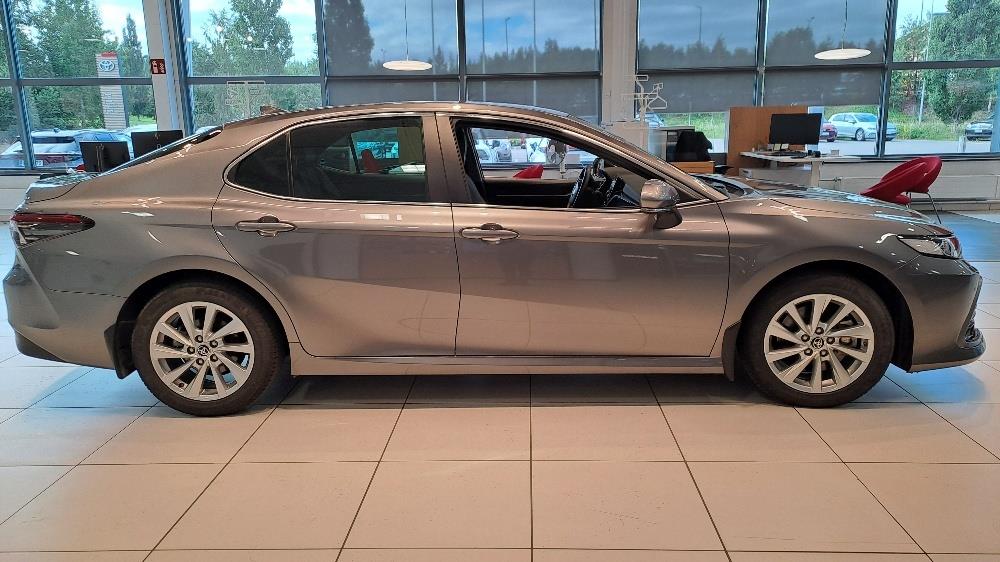 Toyota Camry 2023