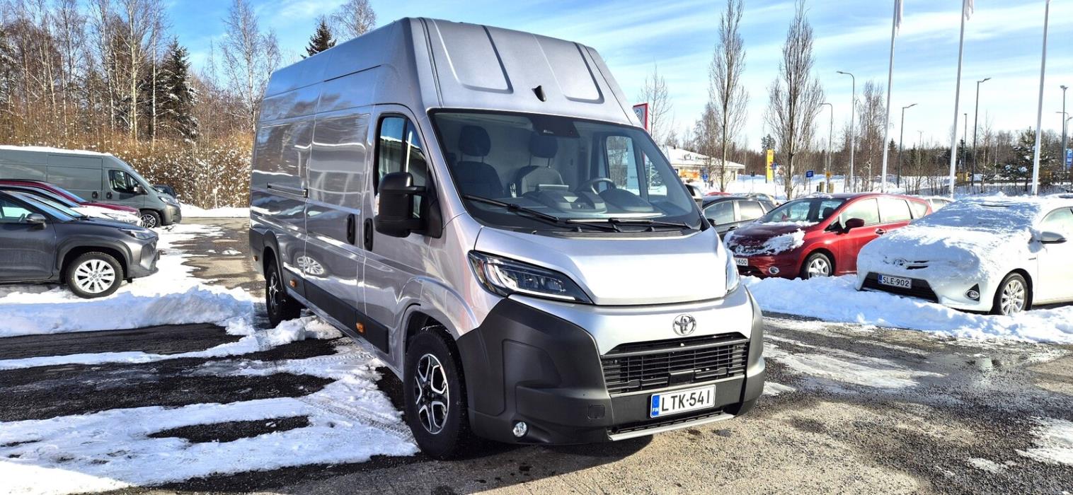 Toyota Proace MAX 2025