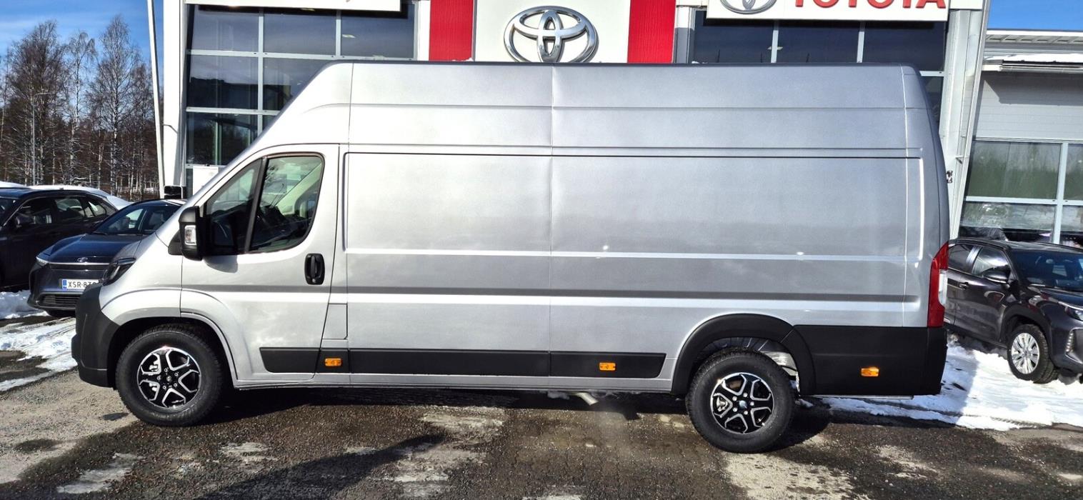 Toyota Proace MAX 2025