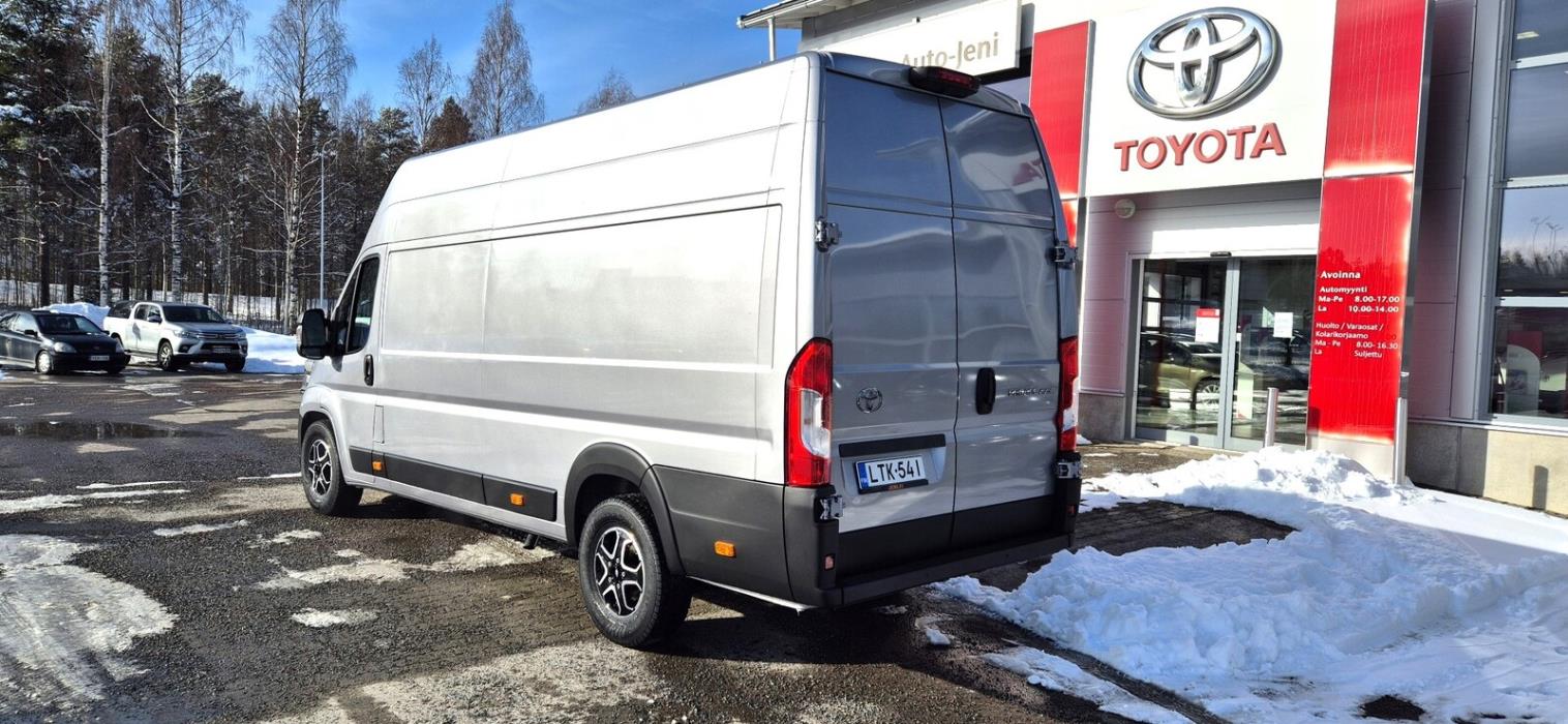 Toyota Proace MAX 2025