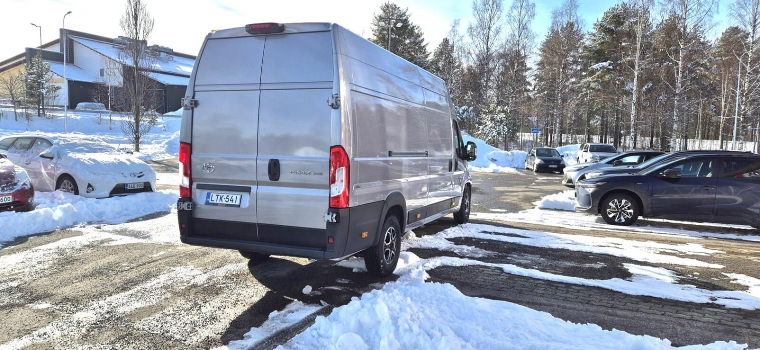 Toyota Proace MAX 2025