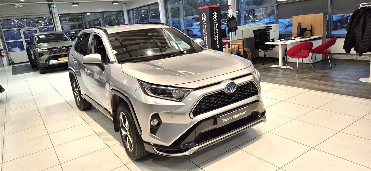 Toyota RAV4 Plug-in 2021
