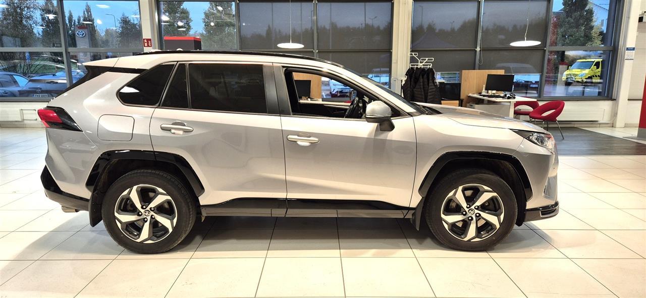 Toyota RAV4 Plug-in 2021