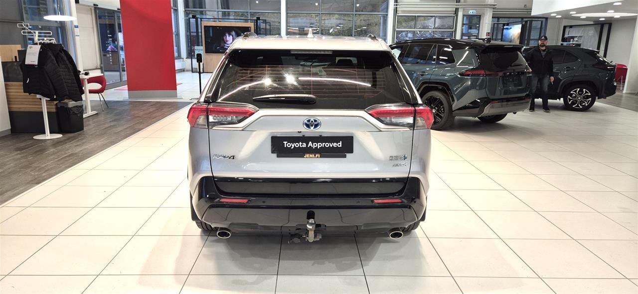 Toyota RAV4 Plug-in 2021