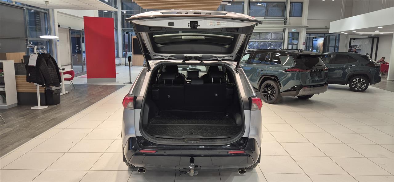 Toyota RAV4 Plug-in 2021