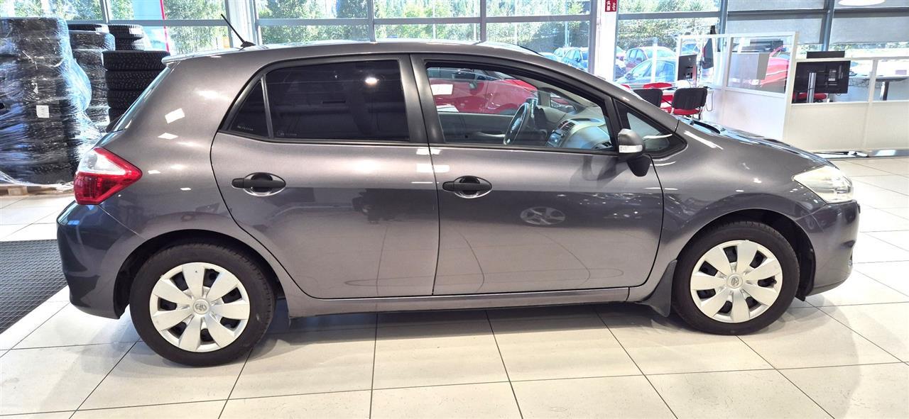 TOYOTA AURIS 2010