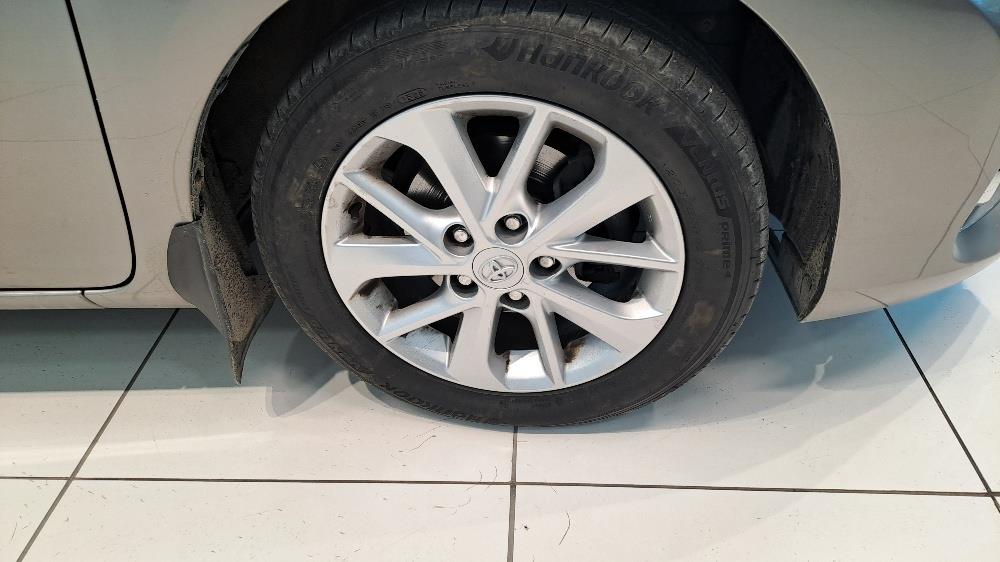 Toyota Auris 2013