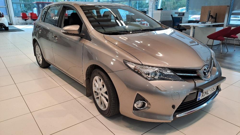 Toyota Auris 2013