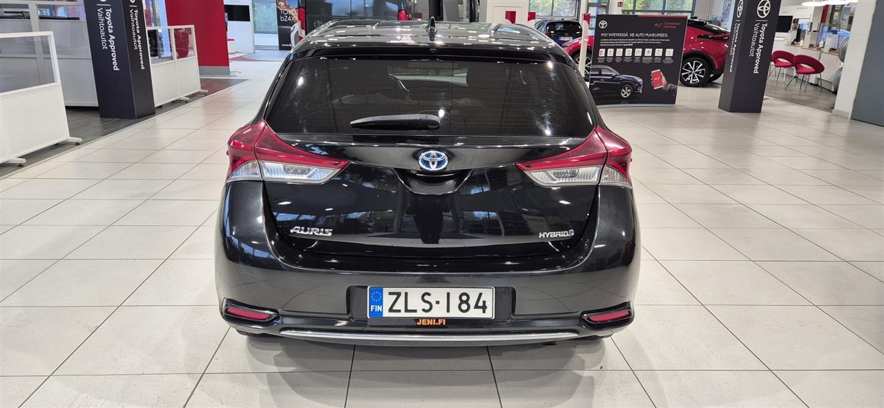 TOYOTA Auris 2017