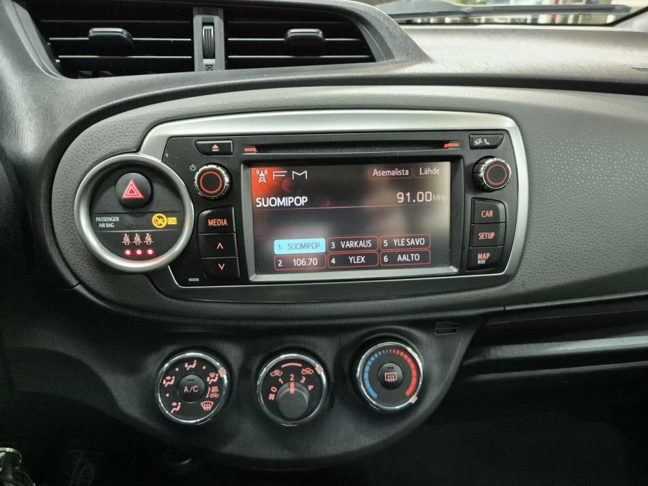 Toyota Yaris 2012