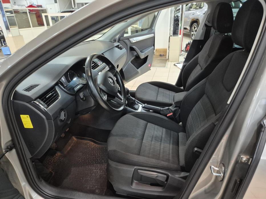 SKODA Octavia 2016